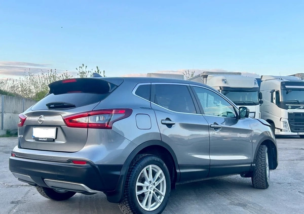 Nissan Qashqai cena 37900 przebieg: 68000, rok produkcji 2018 z Siedlce małe 154
